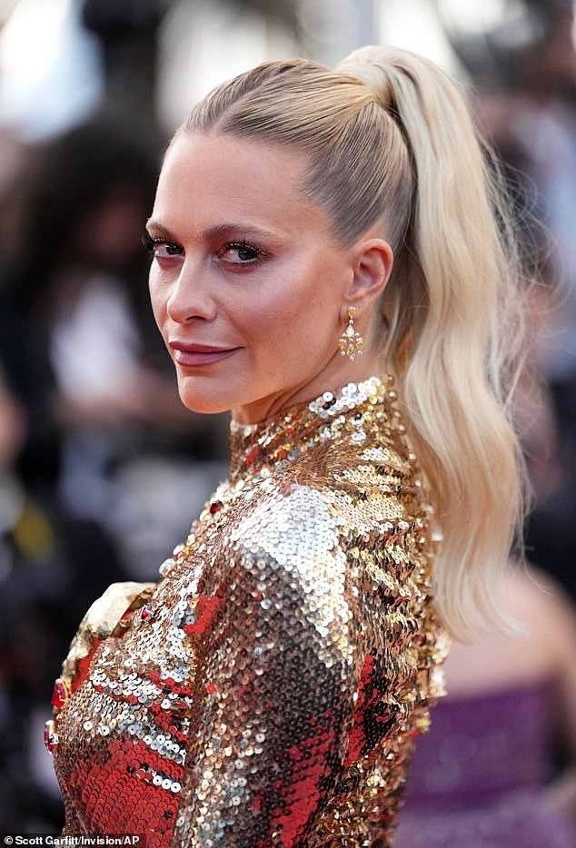 Thảm họa thời trang Cannes ảnh 14 Tham hoa thoi trang Cannes anh 14