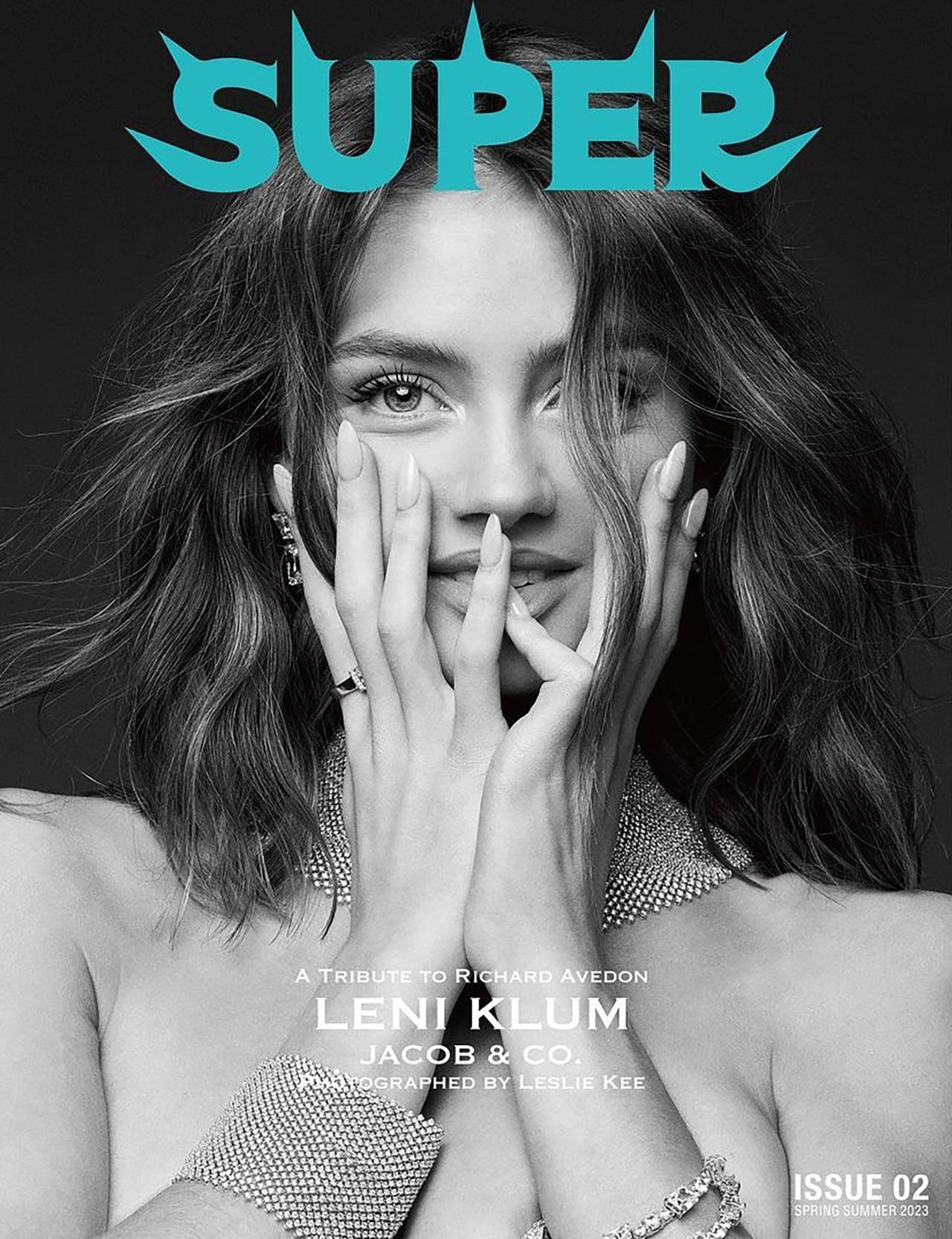 Heidi Klum hở bạo  ảnh 2 Heidi Klum ho bao anh 2