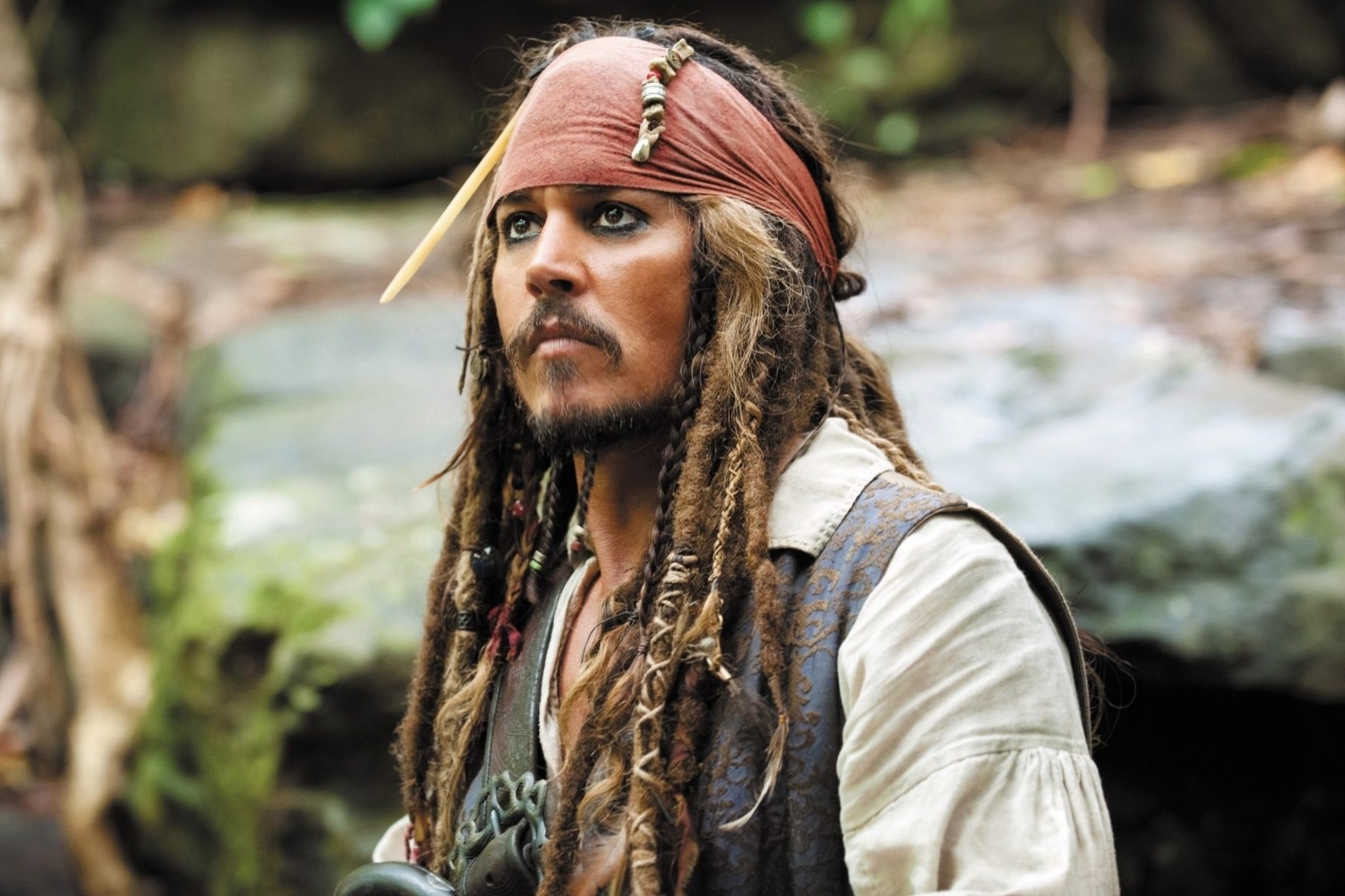 Johnny Depp khong con cach mat Disney hinh anh