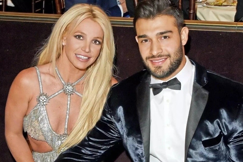 Britney Spears phan no khi bi to dung ma tuy da hinh anh