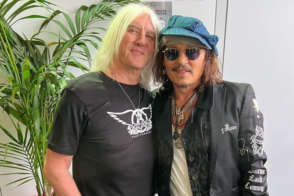 Johnny Depp tro lai sau chan thuong hinh anh