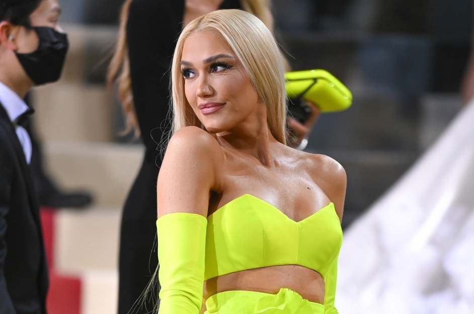 Vo Blake Shelton tre trung o tuoi U60 hinh anh