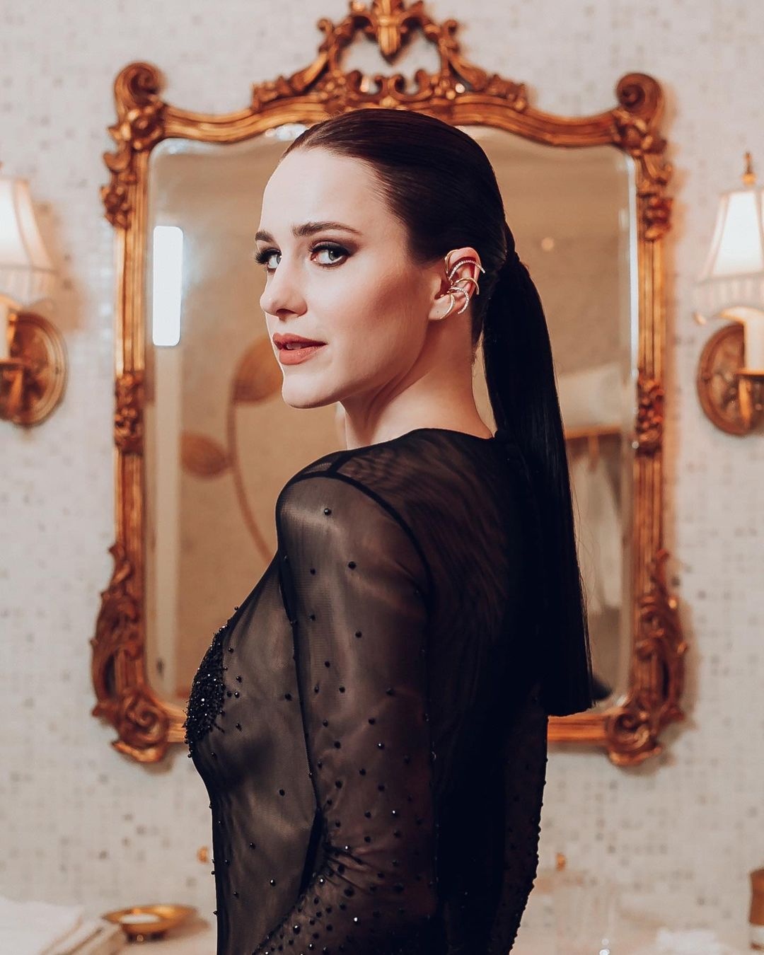 bạn gái Siêu Nhân ảnh 6 ban gai Sieu Nhan anh 6