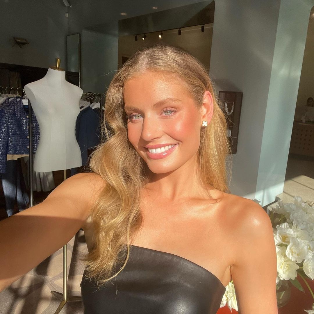 Hoa hau Hoan vu anh 8