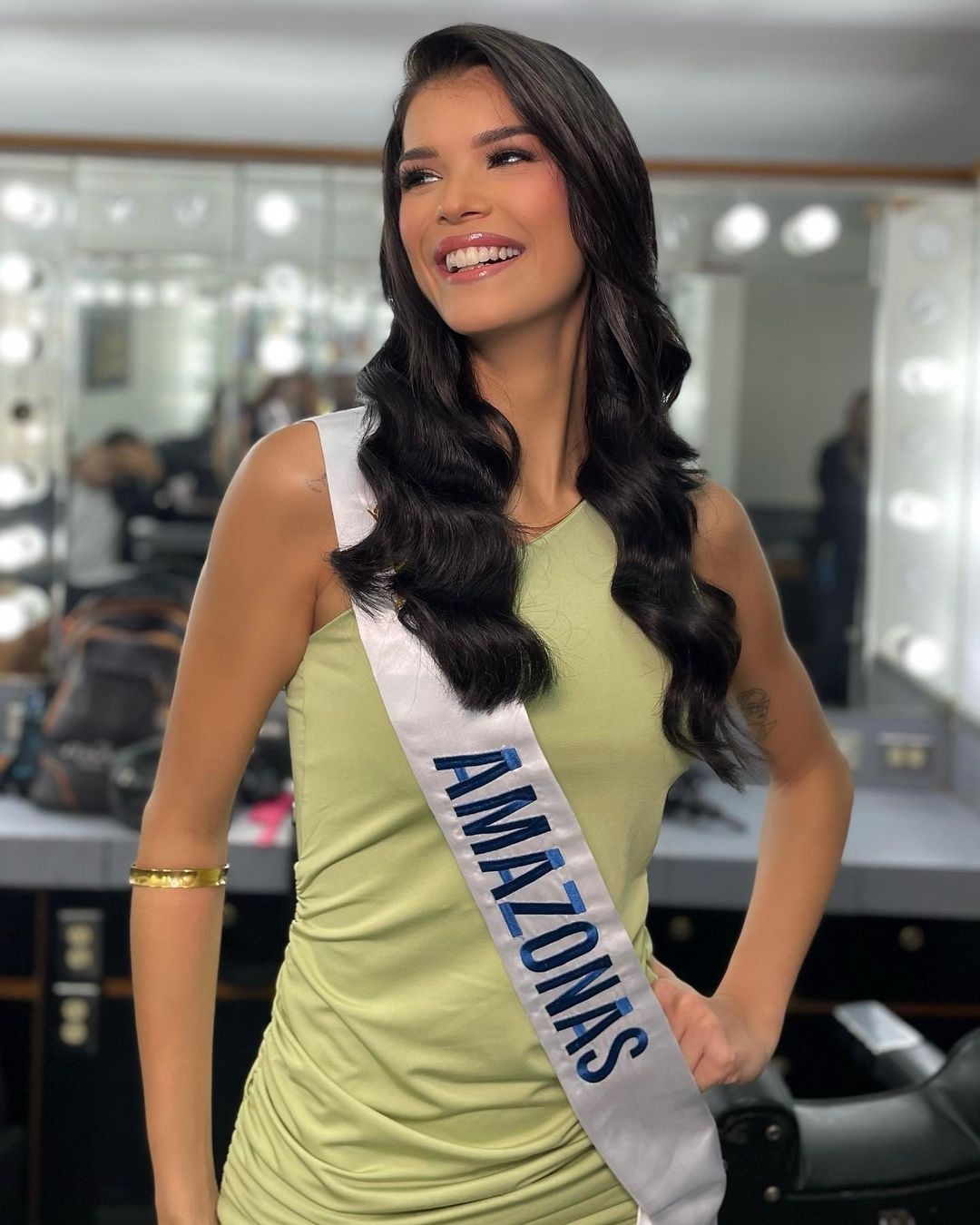 Hoa hau Venezuela anh 5