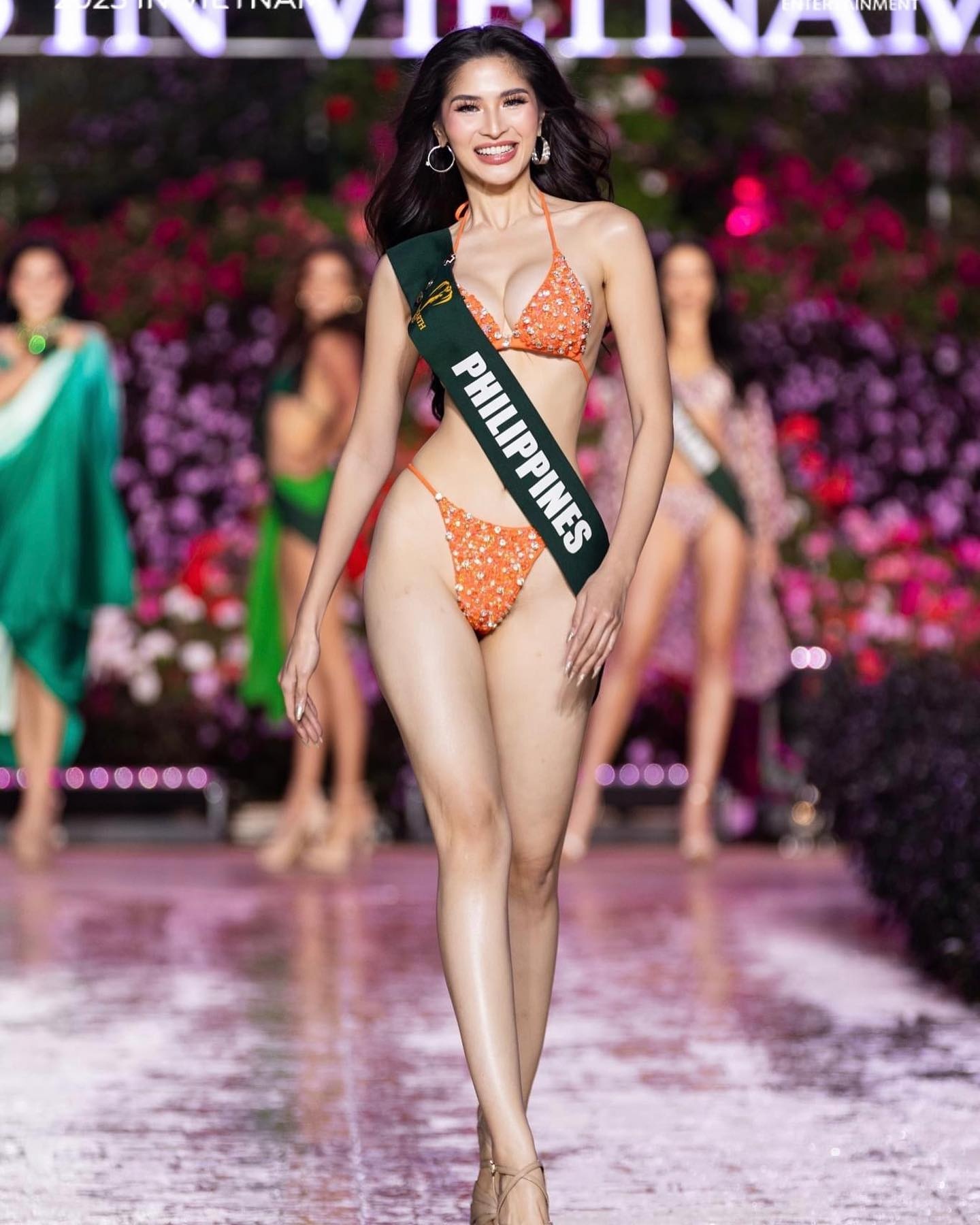 Miss Earth anh 12
