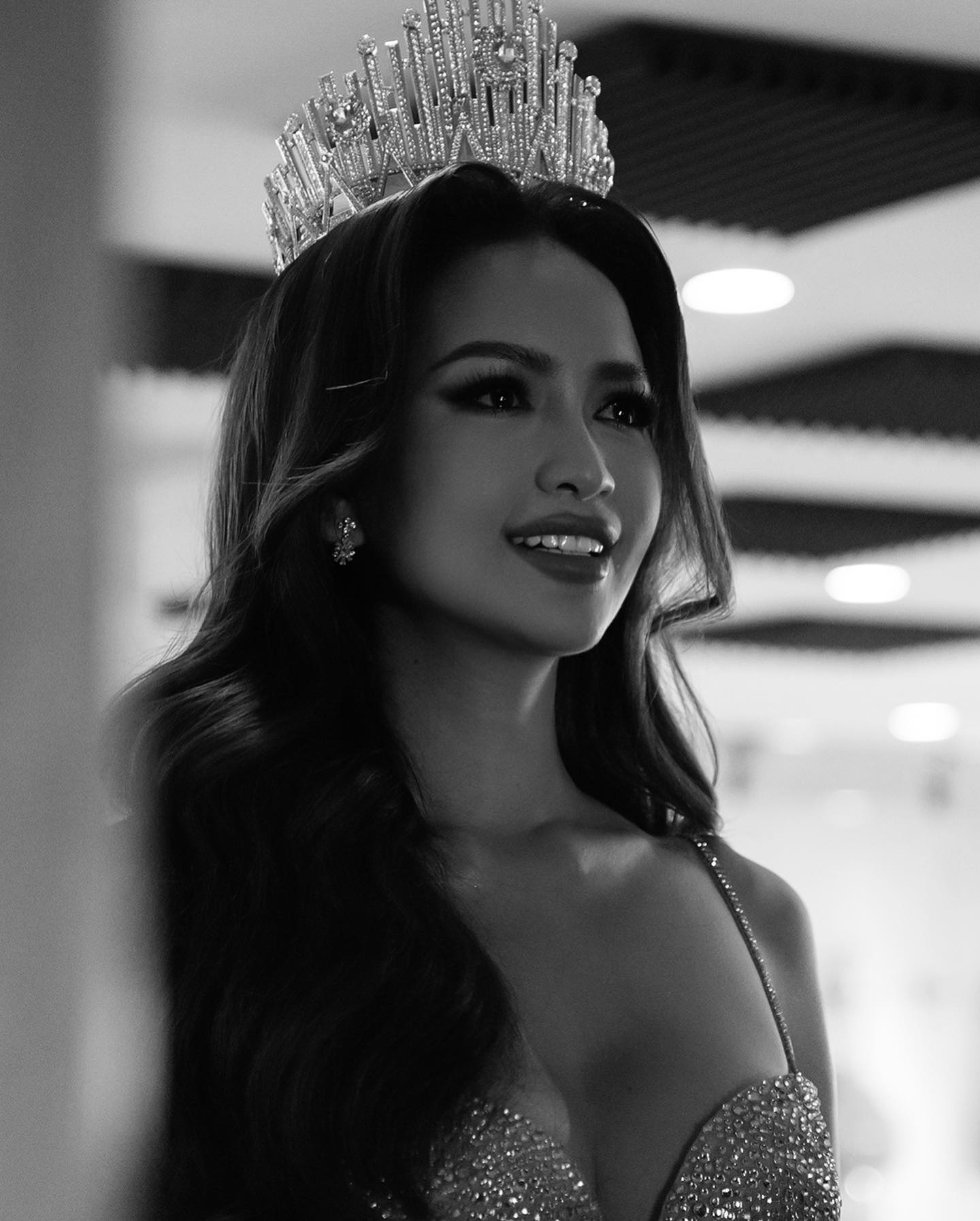 Hoa hau Ngoc Chau anh 4