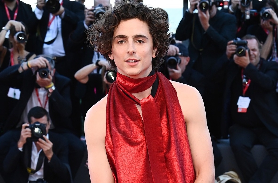 Nguoi dan ong dien trai nhat the gioi nam 2023 hinh anh