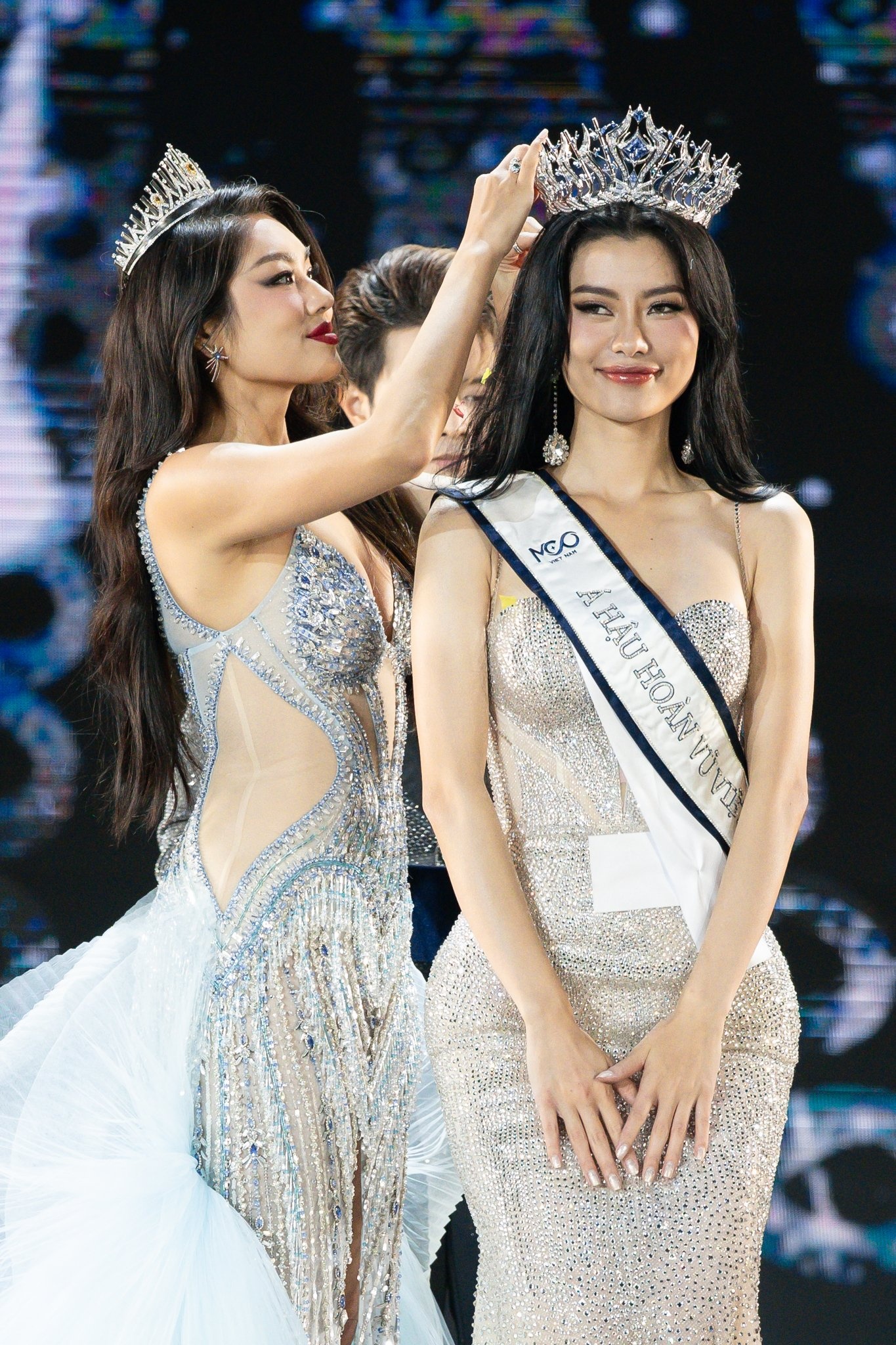 Hoa hau Hoan vu anh 5