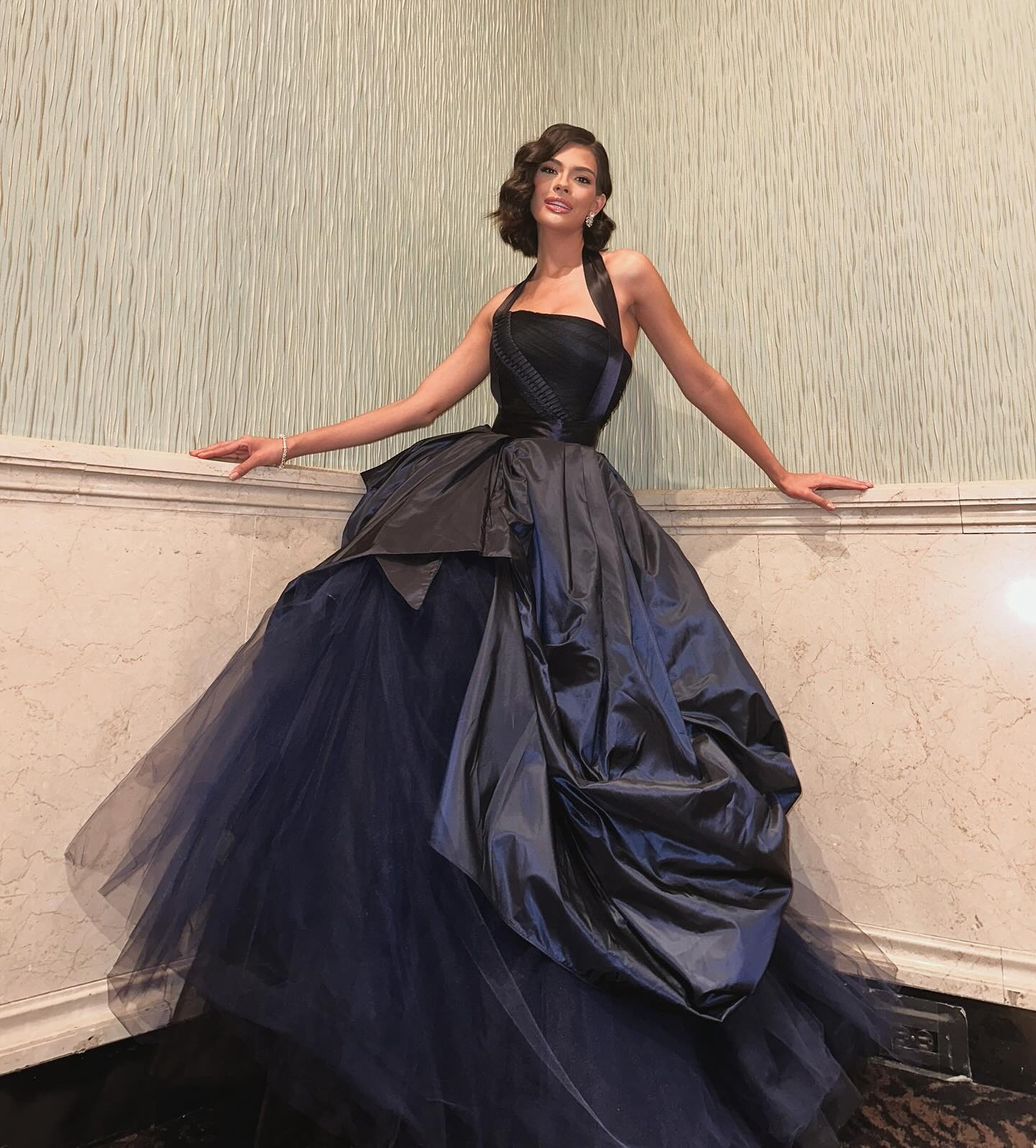 Hoa hau Hoan vu anh 10