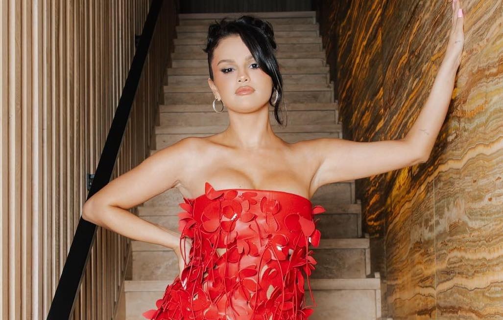 Bi goi la 'diva tho' va nhung ly do khien Selena Gomez hung chi trich hinh anh