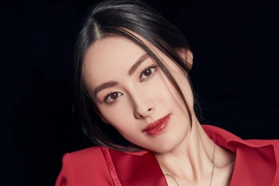 Cuoc song cua dien vien Hong Kong bo nghe de sinh con cho ty phu hinh anh