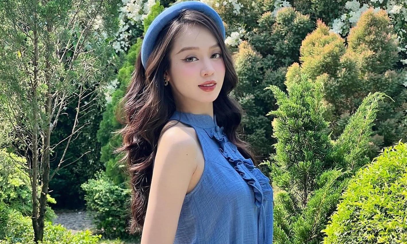 Sao Viet xung xinh ao dai nhung ngay cuoi nam hinh anh