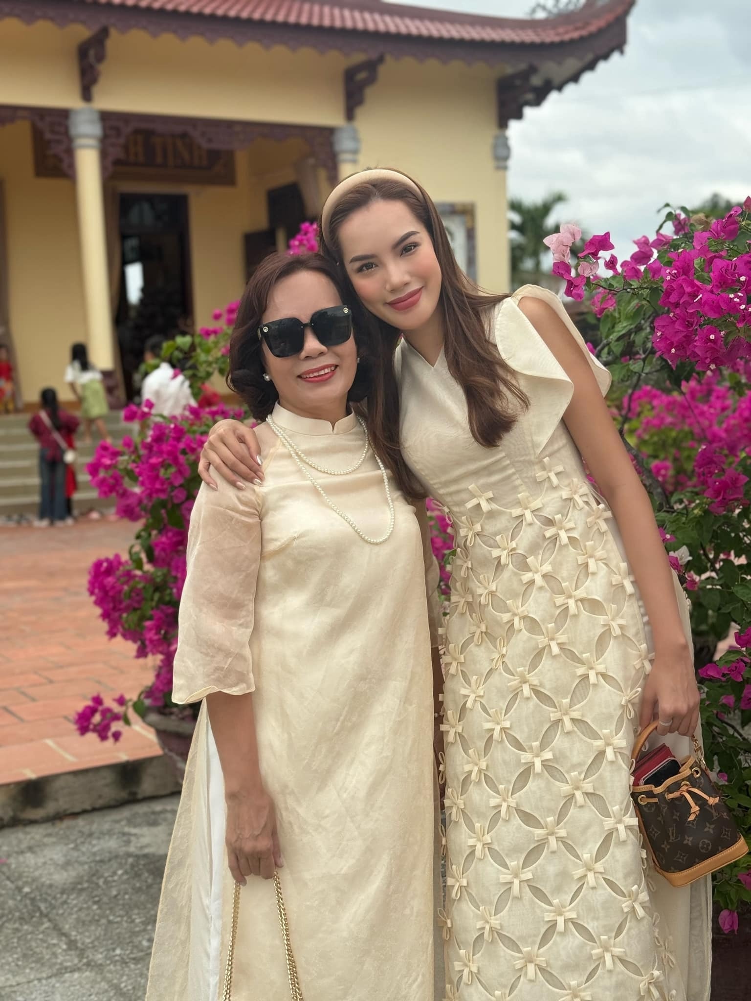 sao Viet mung 1 anh 8