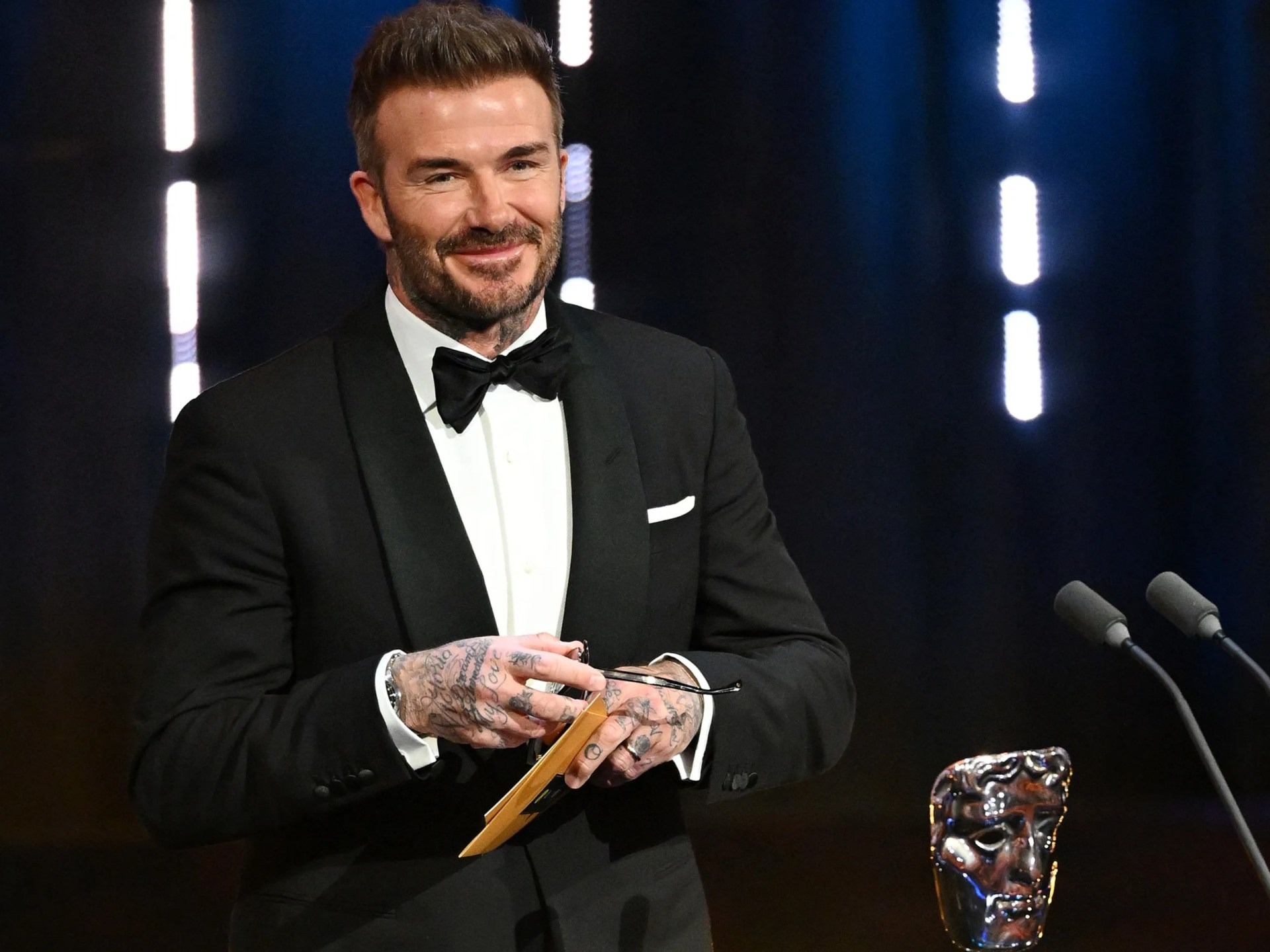 David Beckham vap tranh cai o su kien dien anh hinh anh