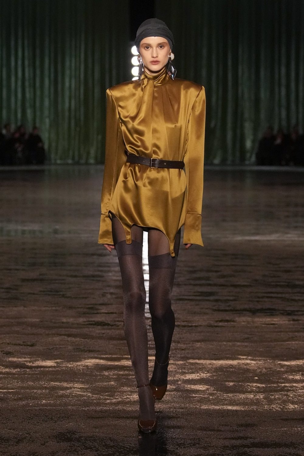 Rosé mặc xuyên thấu ảnh 15 Rose mac xuyen thau anh 15