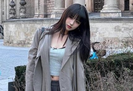 Con gai 19 tuoi cua Uong Phong gay chu y hinh anh