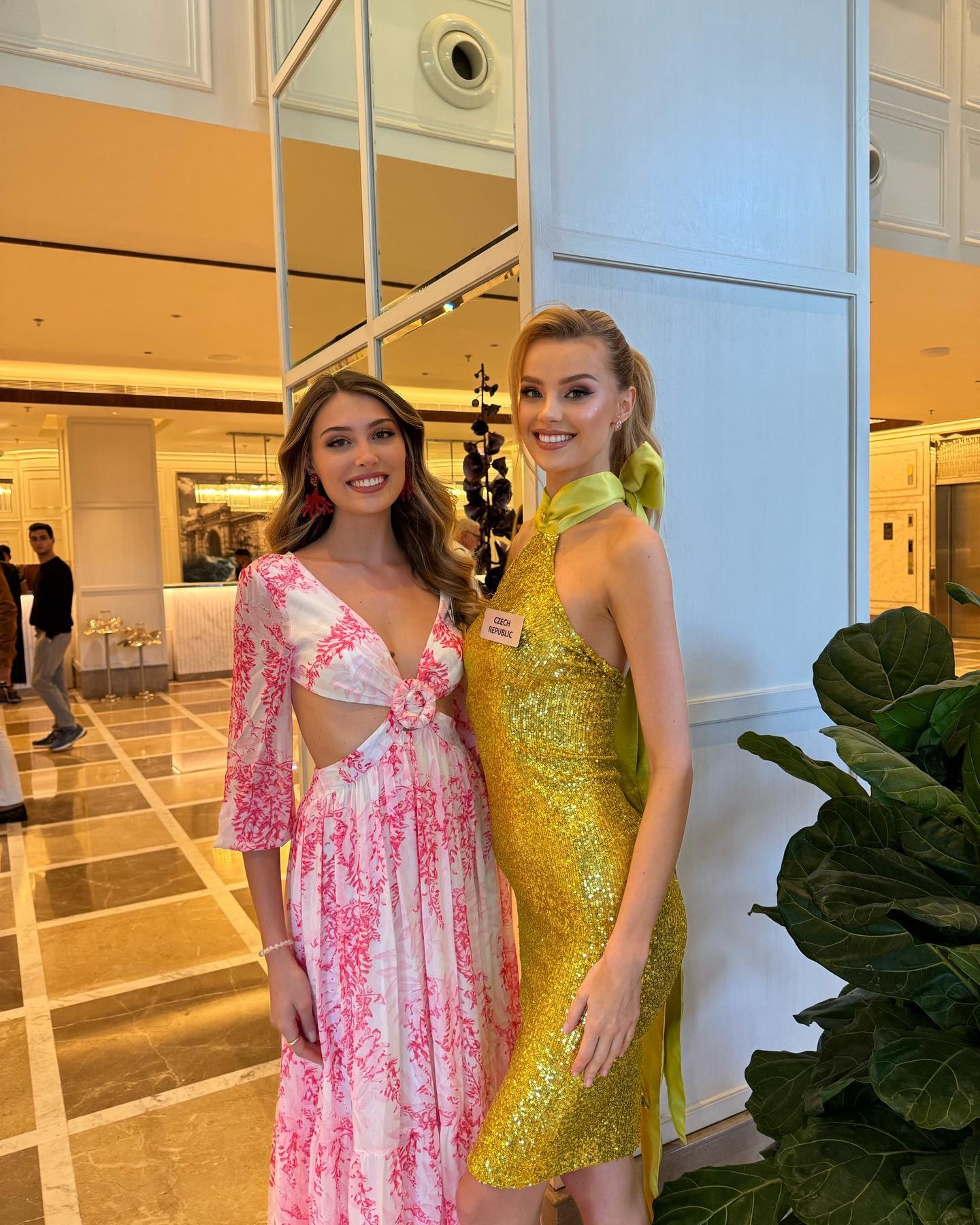 Hoa hau The gioi anh 11