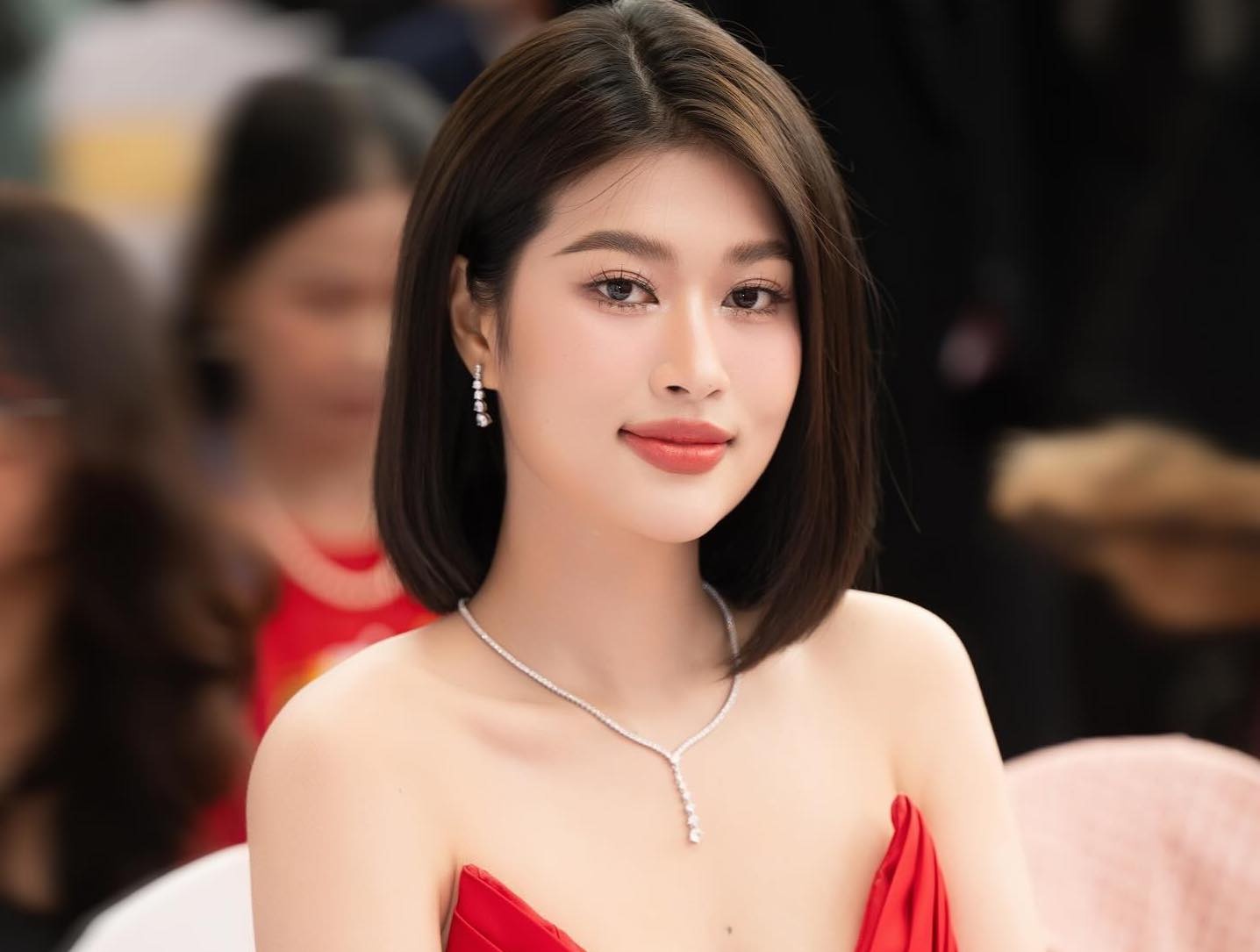 Thien An du dieu kien tot nghiep dai hoc hinh anh