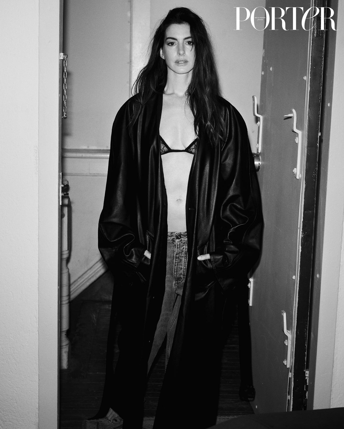 Anne Hathaway anh 11