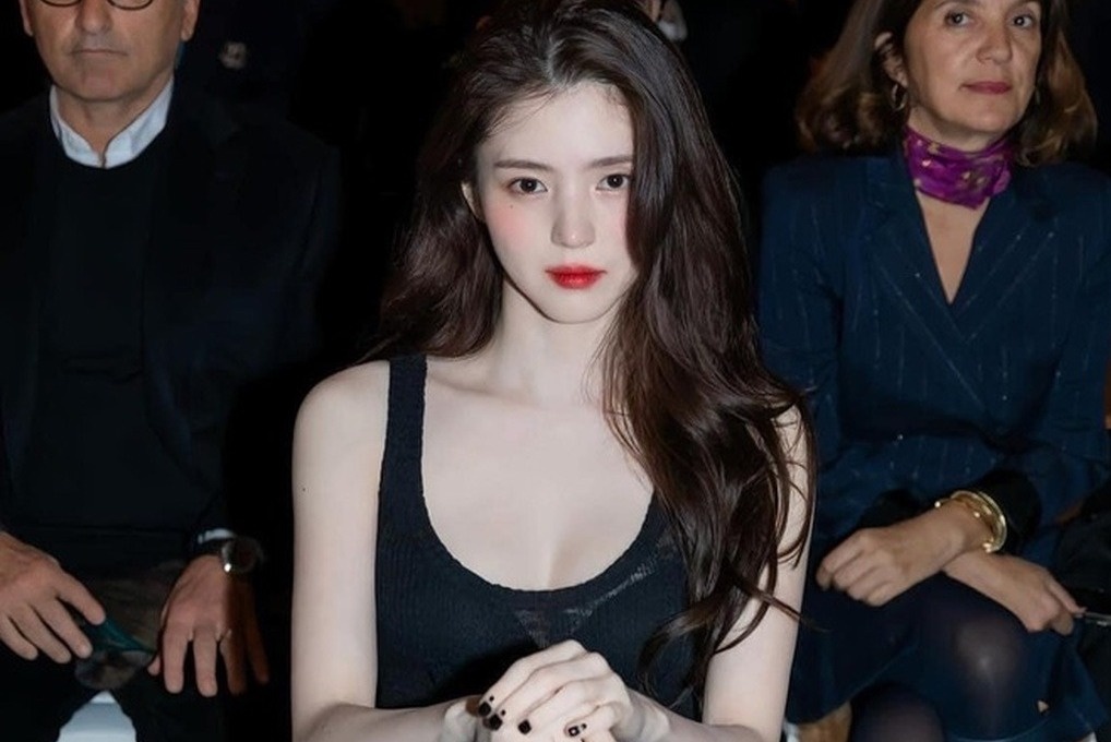 Han So Hee tiep tuc mat hop dong quang cao hinh anh