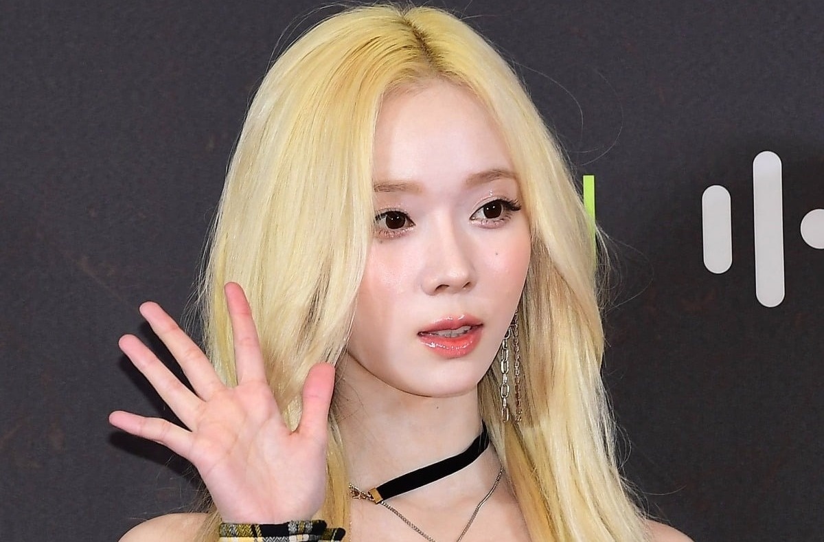 Winter (aespa) phau thuat tran khi mang phoi hinh anh