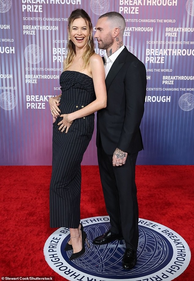 Adam Levine ảnh 2 Adam Levine anh 2