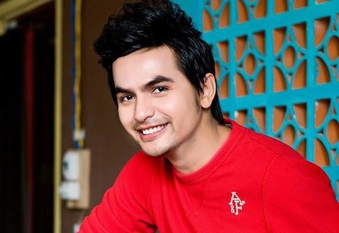 Can benh khien nhieu nghe si dot tu hinh anh