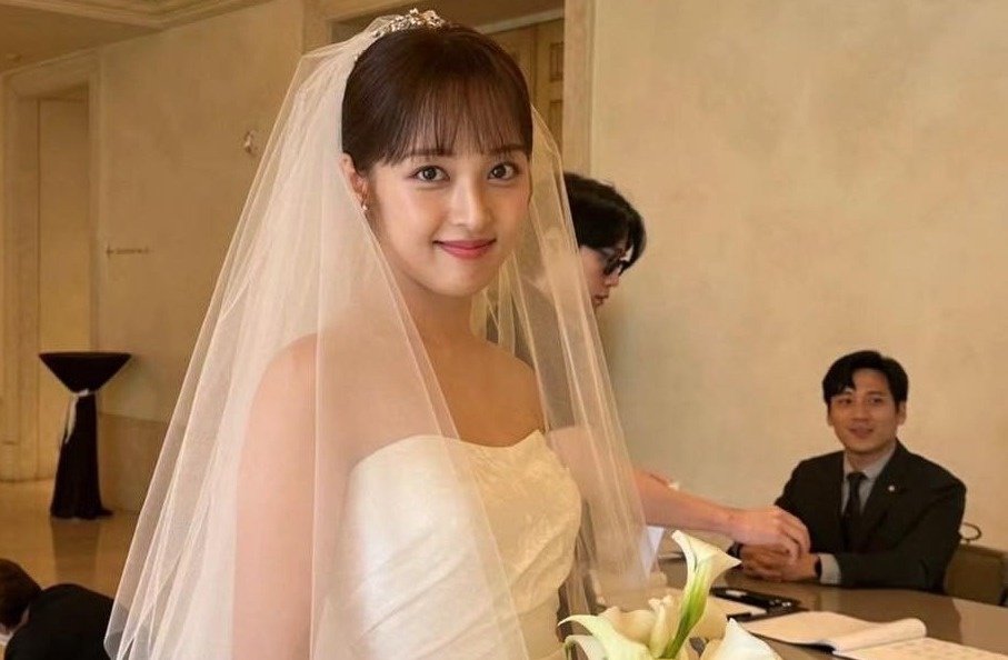 Le cuoi cua my nhan Kim Bo Ra hinh anh