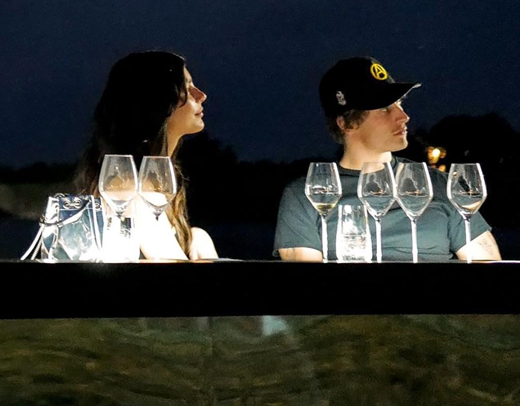 Camila Morrone co ban trai anh 1