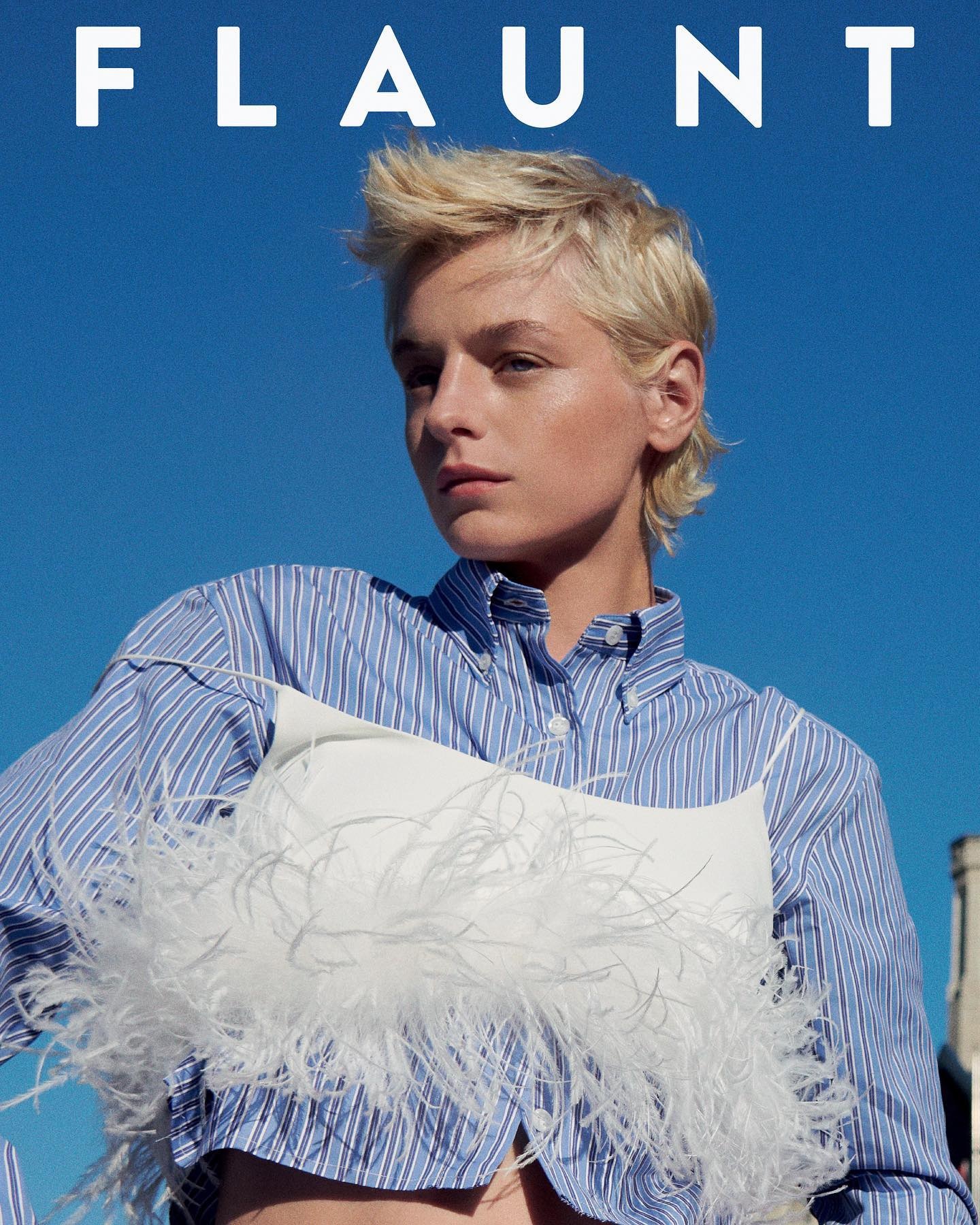 nhan sắc Emma Corrin ảnh 8 nhan sac Emma Corrin anh 8