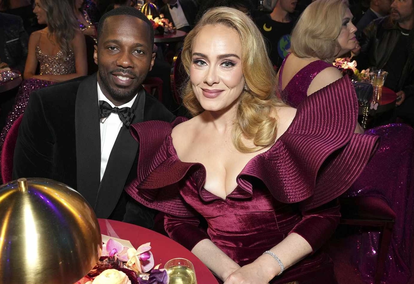 Adele dinh hon hinh anh