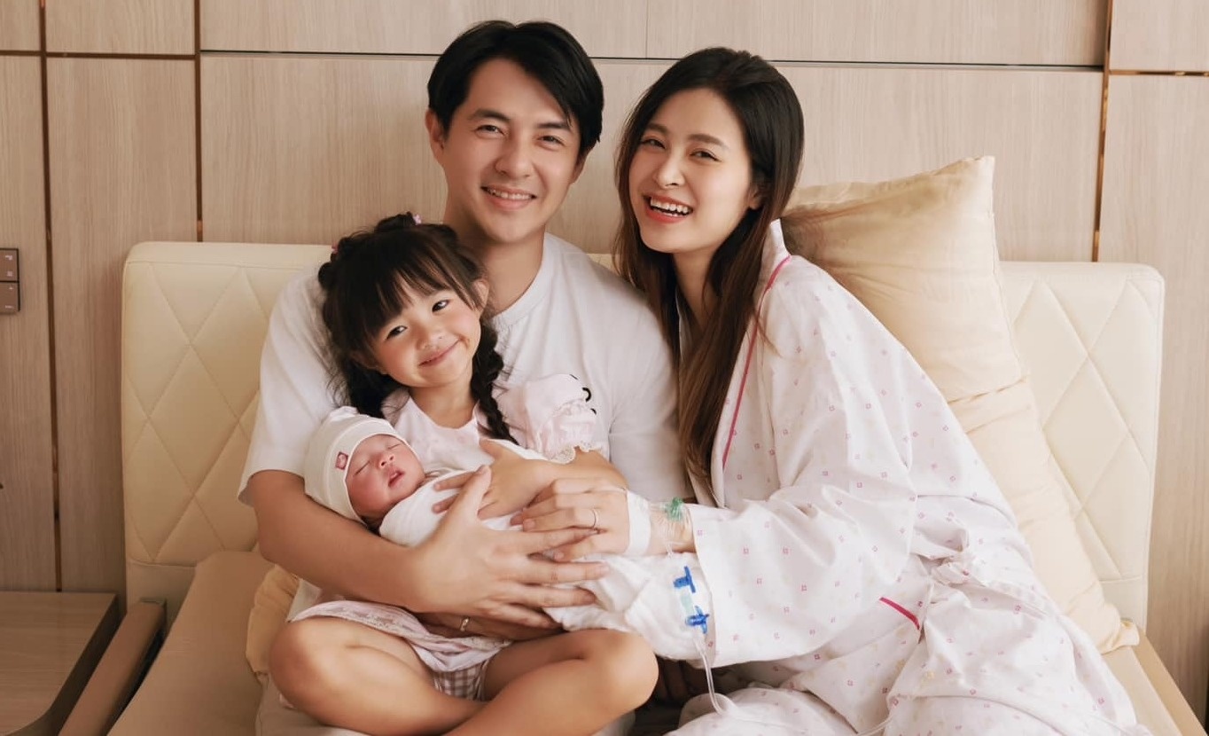 Dong Nhi sinh con hinh anh