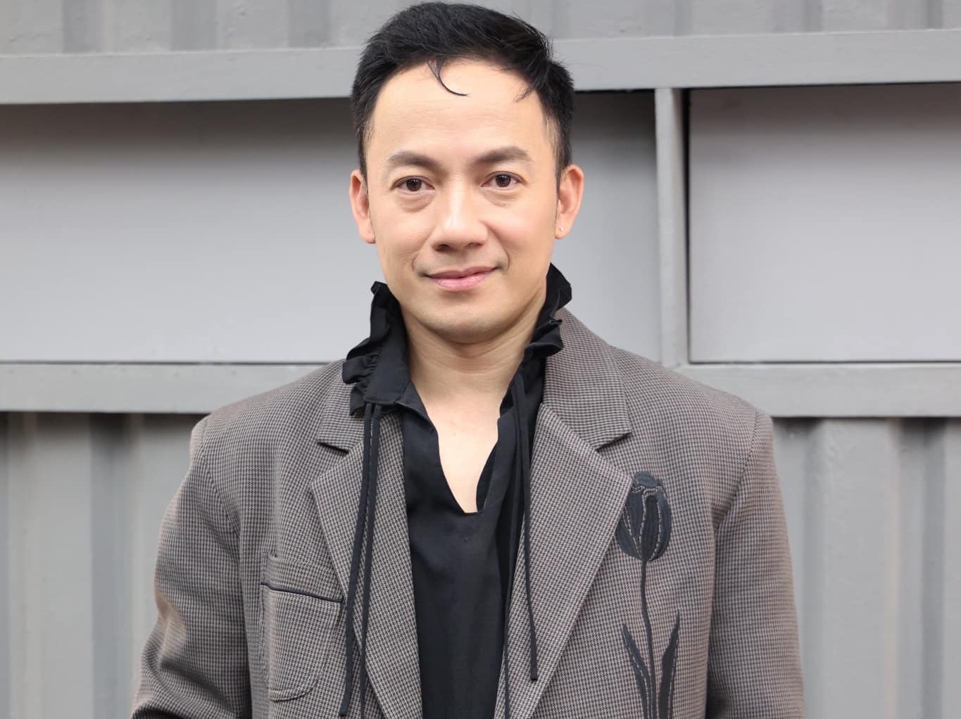 Dinh Tien Dat: 'Vo chong toi, ai sai truoc thi sua loi' hinh anh