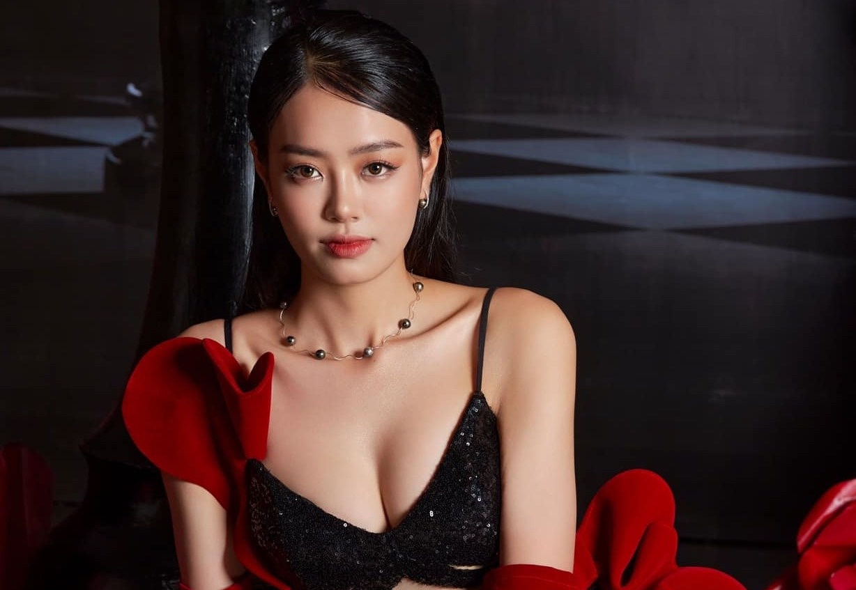 Bui Khanh Linh thi Hoa hau Lien luc dia hinh anh