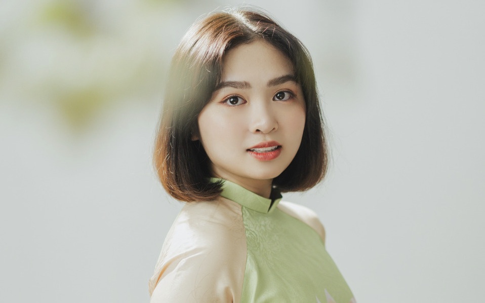 Thien Nhan noi da co gia dinh nho hinh anh