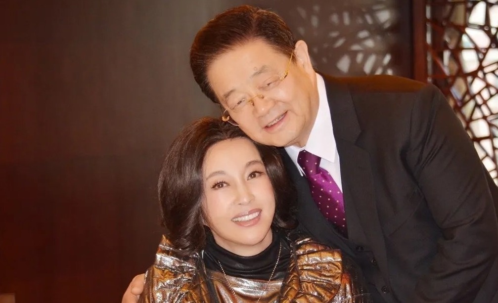 'Vo Tac Thien' Luu Hieu Khanh ly hon chong thu 4 hinh anh