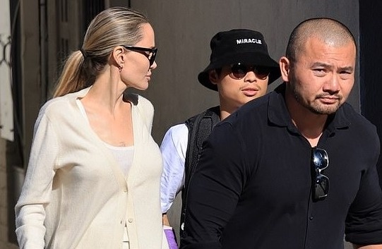 Pax Thien lan dau xuat hien sau tai nan hinh anh