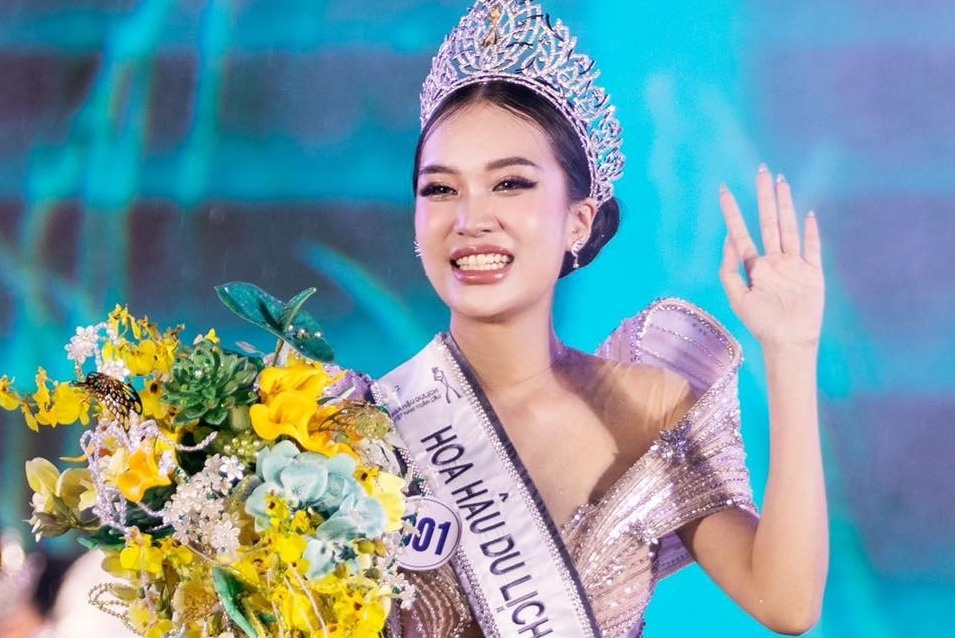 Vo Cao Ky Duyen dang quang hoa hau hinh anh