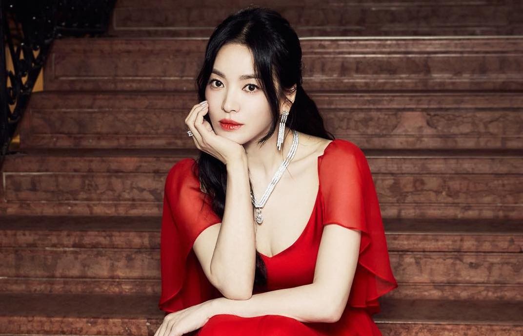 Cach giup Song Hye Kyo kiem them hang trieu USD hinh anh