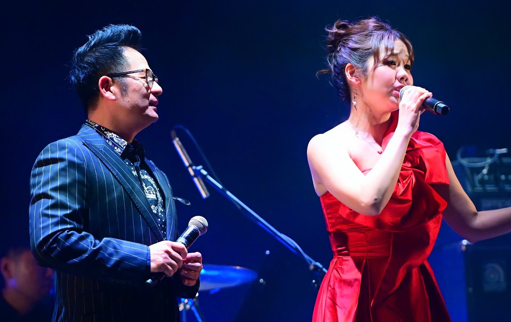 Anh tai Bang Kieu hat cung nu ca si Nhat hinh anh