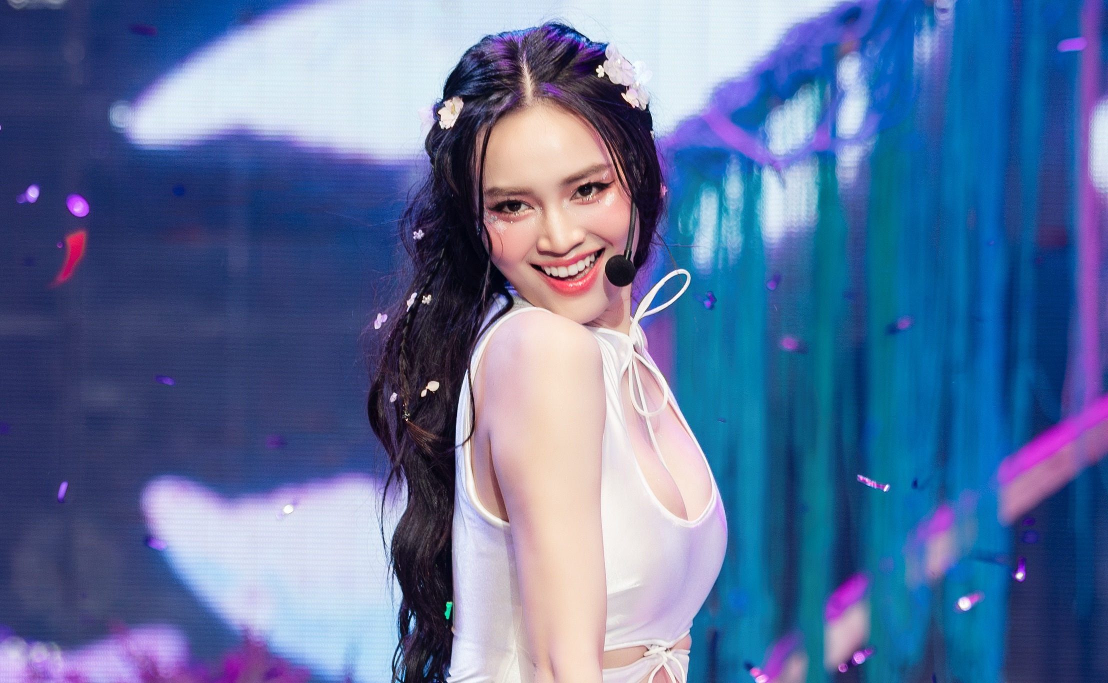 Ninh Duong Lan Ngoc tai xuat hinh anh