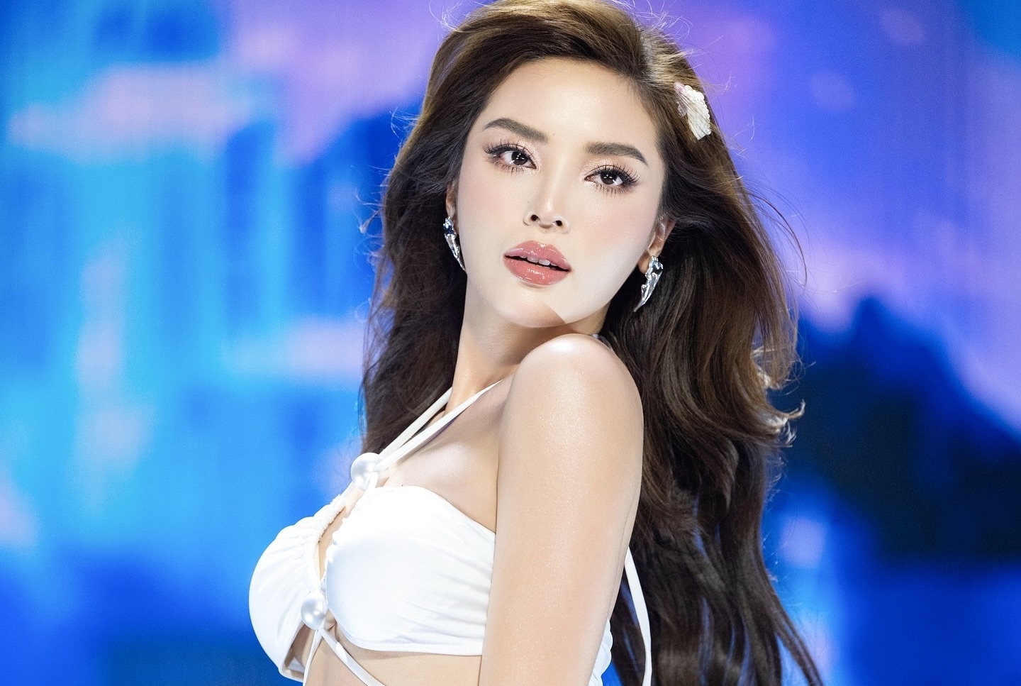 Ky Duyen lai bi nghi van hinh anh