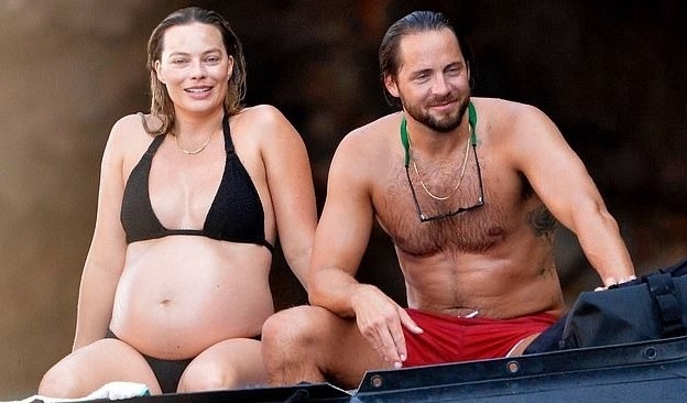 Margot Robbie sinh con dau long hinh anh