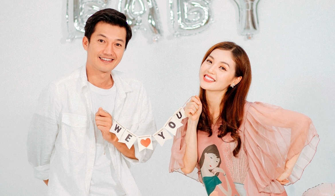 Ca si Linh Phi sinh con trai hinh anh