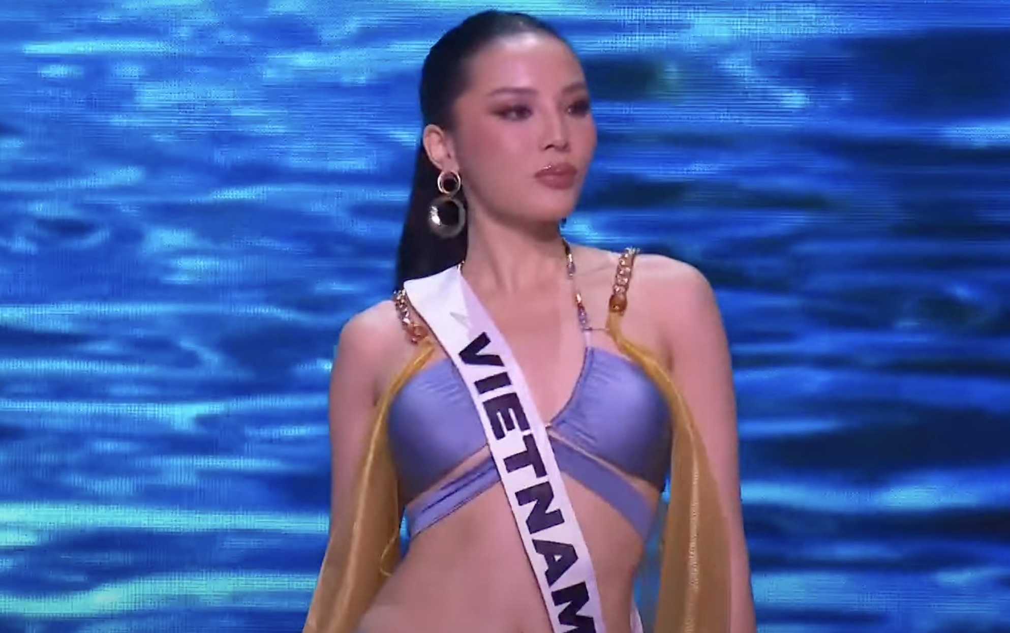 Ky Duyen gay that vong o ban ket Hoa hau Hoan vu hinh anh