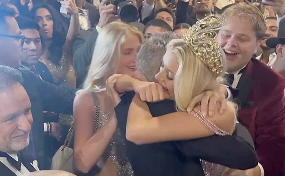 Hinh anh gay chu y cua tan Hoa hau Hoan vu hinh anh