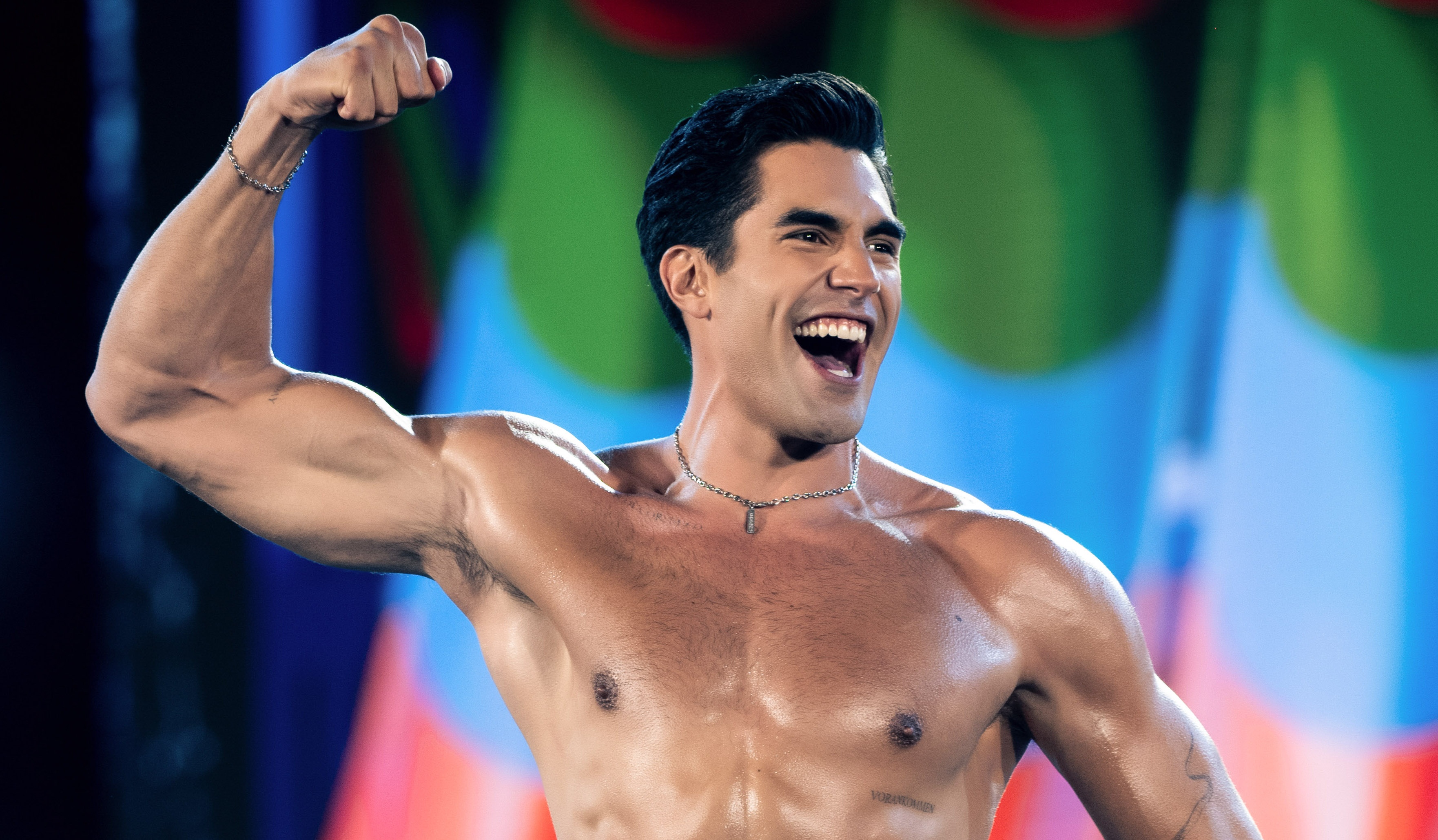 Khan gia Viet hu het khi dan nam vuong the gioi khoe co bap hinh anh