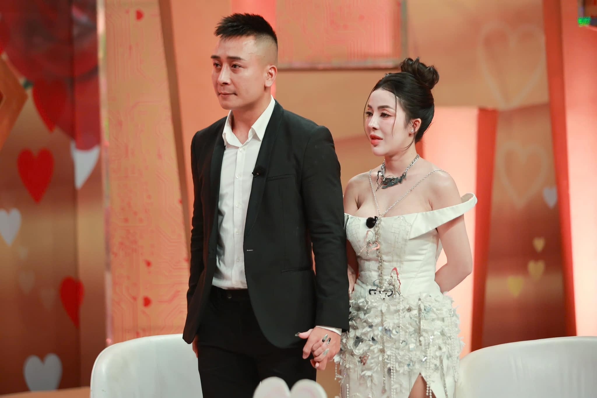 Show Vợ chồng son