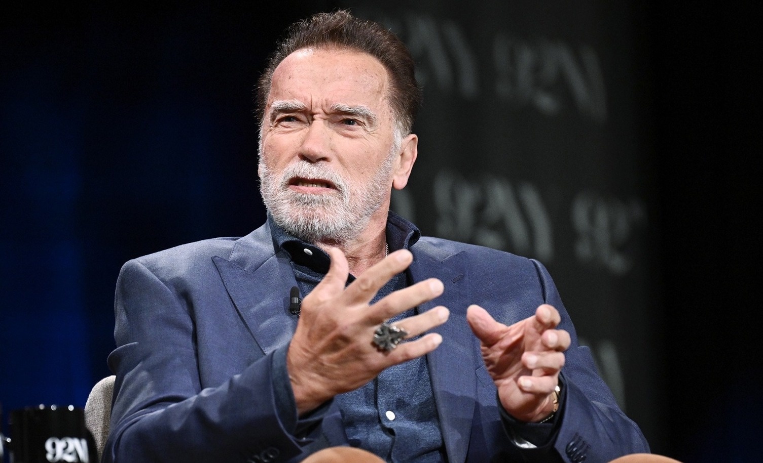 'Ke huy diet' Arnold Schwarzenegger bi kham nha hinh anh